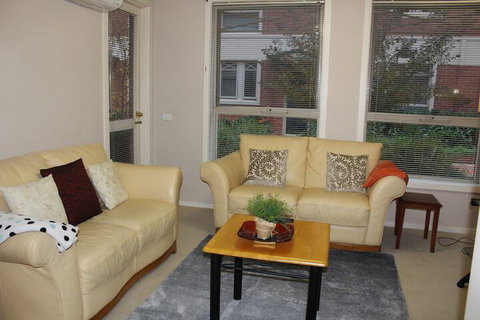 Australian Home Away At Box Hill 2 Bedroom - Mackay Tourism 5