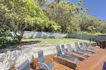 Pet Friendly Lentara St. 26 Fingal Bay - Mackay Tourism 6