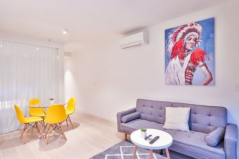 South Yarra Claremont Apartment - Mackay Tourism 4