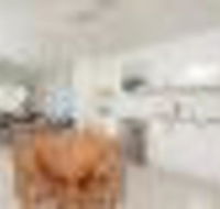 Lakeview Apartments Suite 17 - Mackay Tourism