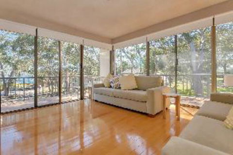 2 Bedroom Apartment Magnus Gardens Unit 15 - Mackay Tourism 0