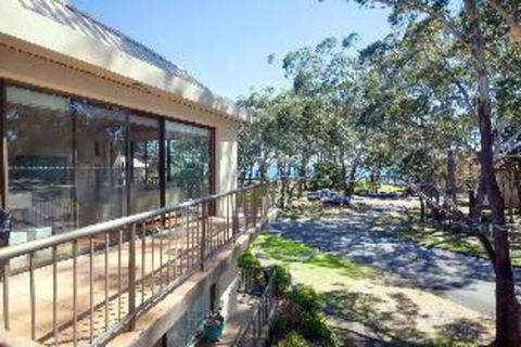 2 Bedroom Apartment Magnus Gardens Unit 15 - Mackay Tourism 3