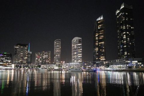Auzzie Apartments Docklands Melbourne - Mackay Tourism 5