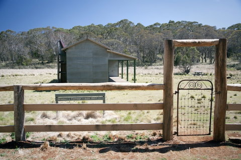 Brackens Hut - Mackay Tourism 1
