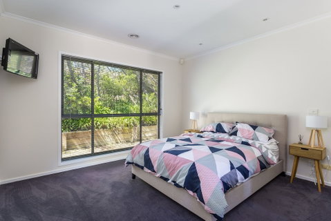 Caxton Beach House - Mackay Tourism 4