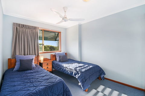 Vaai Moana - 5/10 Oriole Avenue - Mackay Tourism 1