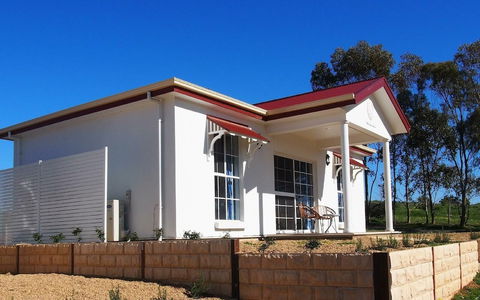 1837 Barossa Luxury Cottages Lyndoch SA - Mackay Tourism 2