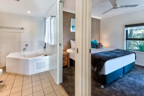 Oasis Apartments - Mackay Tourism 4