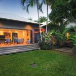 Bali House Luxury Holiday Home - Mackay Tourism 0