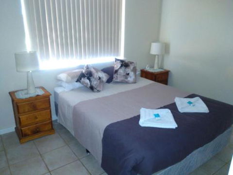 Ocean Beach Chalet 15 - Mackay Tourism 1