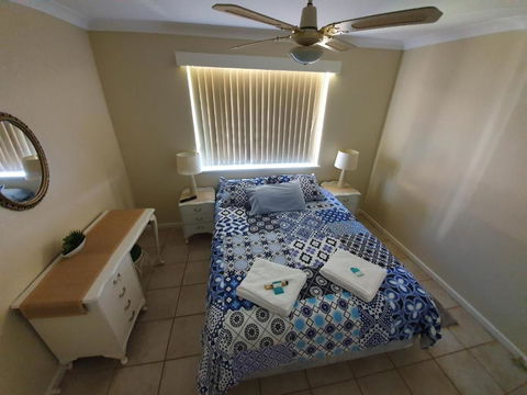 Ocean Beach Chalet 15 - Mackay Tourism 6