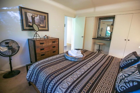 Abbeville In Bright - Mackay Tourism 4