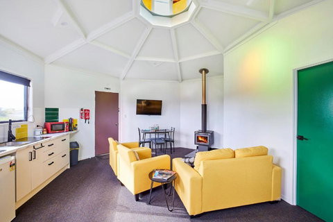 Zuny Yurt - Mackay Tourism 5