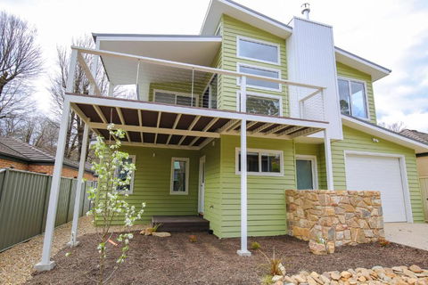 A Pear Tree Loft - Mackay Tourism 6