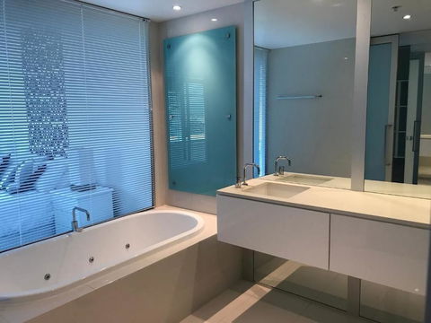 Private Apartments At Q1 - Mackay Tourism 6