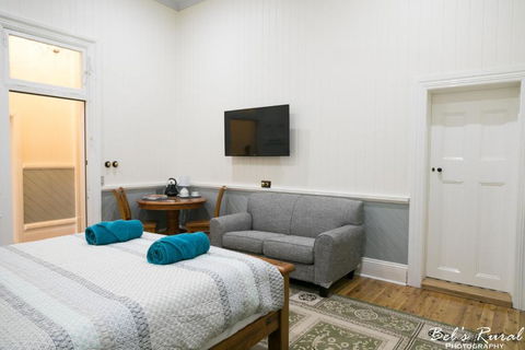 The Convent Boutique Accommodation & Cafe - Mackay Tourism 6