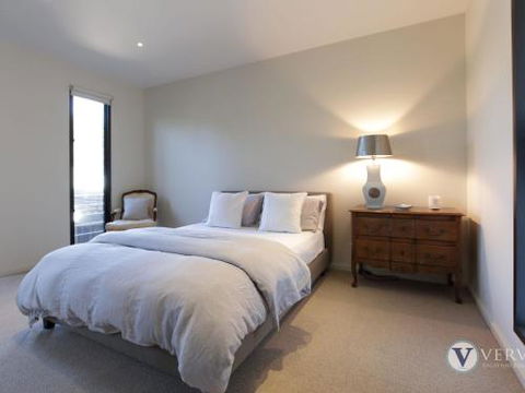 Seaview Stunning Bay Views! - Mackay Tourism 3