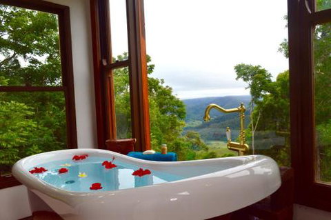 Clouds Serenity - Mackay Tourism 5