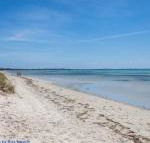 Beautiful Beachfront Apartment at Capel Sound - Mackay Tourism