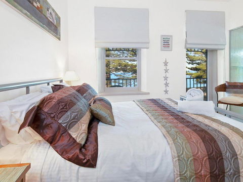 Koonya Sur Mer - Mackay Tourism 2