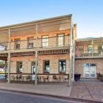 Koonya Sur Mer - Mackay Tourism 0