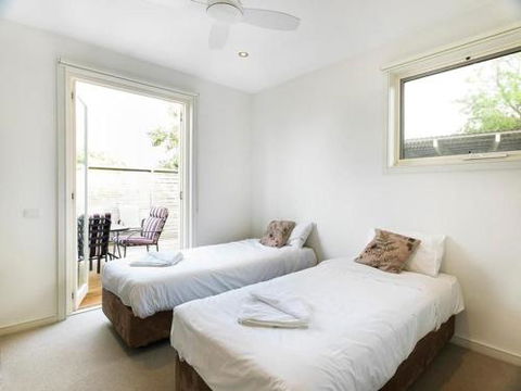 ONE LEVEL At BROADBEACH RESORT - Mackay Tourism 6