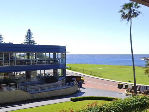 Anchorage AtHarbourside Magnificent Views - Mackay Tourism 3