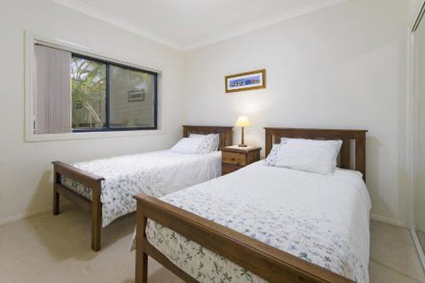 Al Mare No 2 42a - Mackay Tourism 1