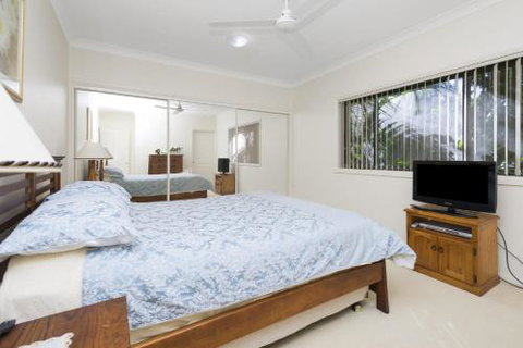 Al Mare No 2 42a - Mackay Tourism 6