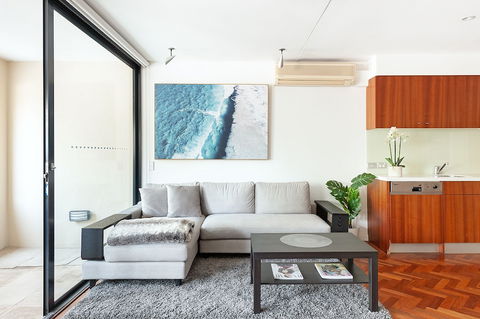 Coogee Beach Pad - Mackay Tourism 1