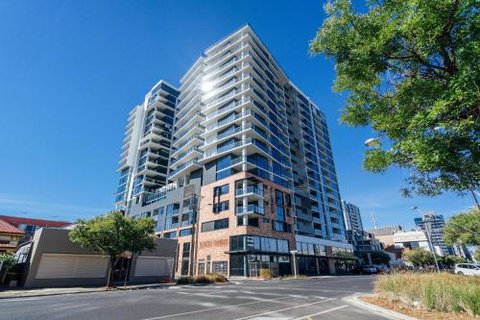 A Cut Above The West Pool Rooftop Bar Gym Wifi - Mackay Tourism 6