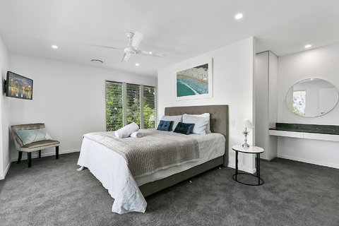Ocean Views Luxury Living In Noosa Heads Unit 2 / 13 Angler Street - Mackay Tourism 6