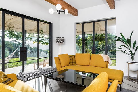 Your Luxury Escape - Fairway - Mackay Tourism 4