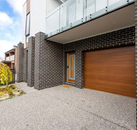 Two Ten Luxury CBD Accommodation - Mackay Tourism
