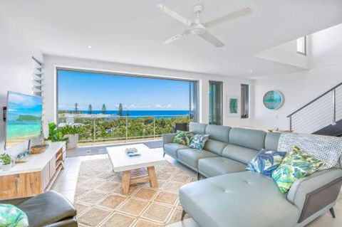 Unit 6 Rainbow Sea Rainbow Beach Amazing Ocean Views Aircon Wi Fi Pool Walk To Beach - Mackay Tourism 0