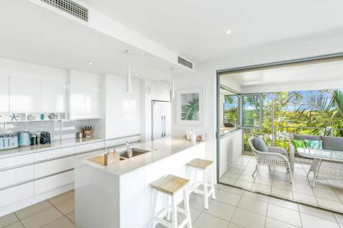 Unit 6 Rainbow Sea Rainbow Beach Amazing Ocean Views Aircon Wi Fi Pool Walk To Beach - Mackay Tourism 2