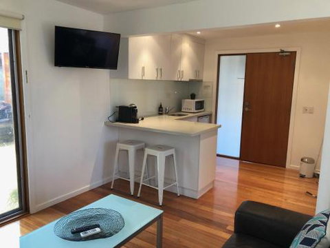 Carinya Coastal Cottage - Mackay Tourism 2