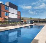Trendy Self Contained Inner City Apartment - Mackay Tourism