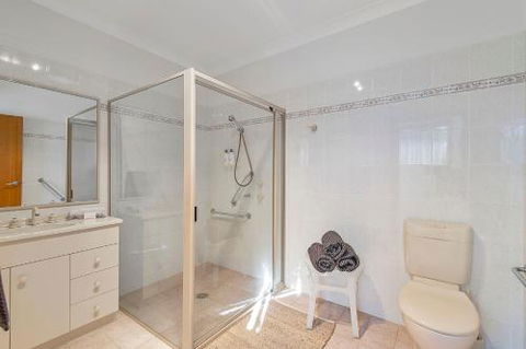 Seascape At 19 Pindari Privacy Space Views - Mackay Tourism 6