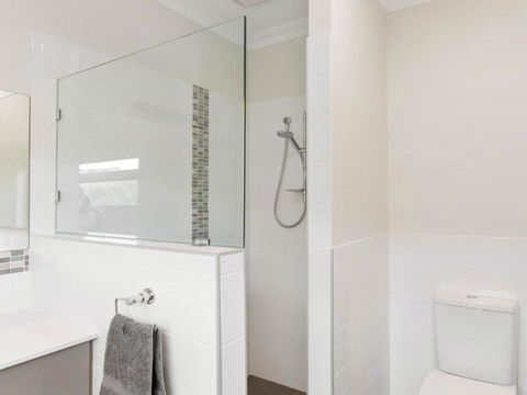 Carrickalinga Shores 35 Solitude Drive - Mackay Tourism 3