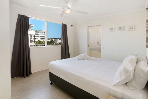 MAINSAIL8 - Mooloolaba Beach - Mackay Tourism 3