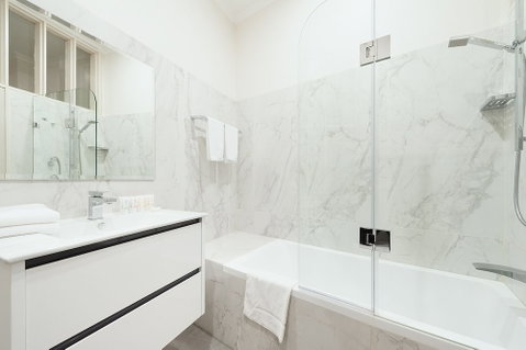 Stunning Sydney Home 3 - Mackay Tourism 4