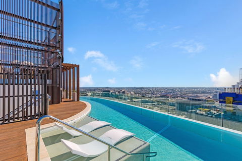 FV Dream 2 BED Apt+ Pool+ Free Parking Qfv211-16 - Mackay Tourism 3