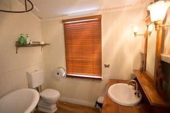 Minto Hostel - Mackay Tourism 2