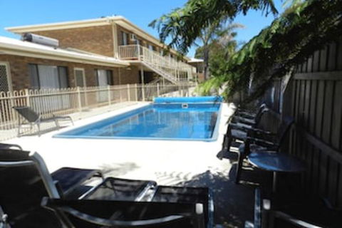 Allambi Holiday Apartments - Mackay Tourism 7