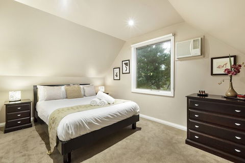 Briars Cottage - Daylesford - Mackay Tourism 6