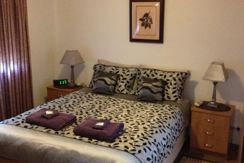 Ficifolia Lodge - Mackay Tourism 6