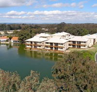 Lakeside Holiday Apartments - Mackay Tourism