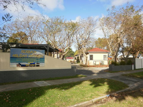Kickback Cottages - Mackay Tourism 3