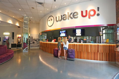 Wake Up! Sydney - Mackay Tourism 3